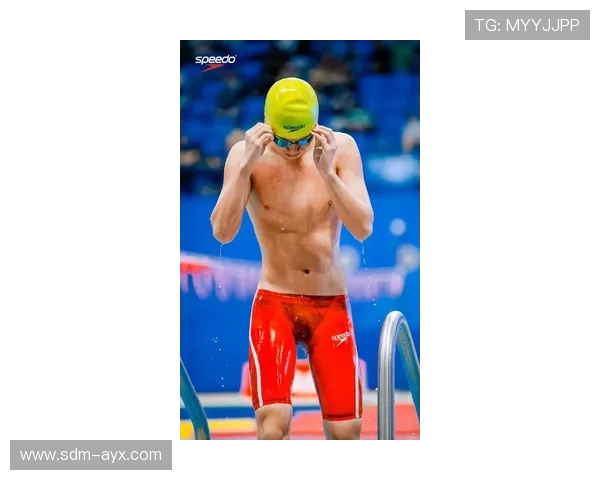 迈克·伯顿男子游泳新突破：刷新全国纪录引发关注