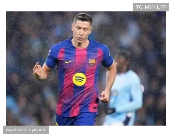 莱万多夫斯基合同到期离队，职业生涯新篇章开启